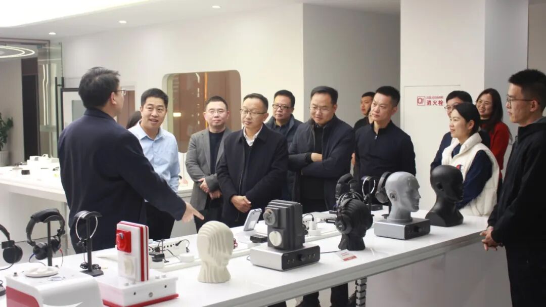 欢迎杭州市滨江区长河街道柴书记一行莅临指导-杭州听工场科技有限公司
