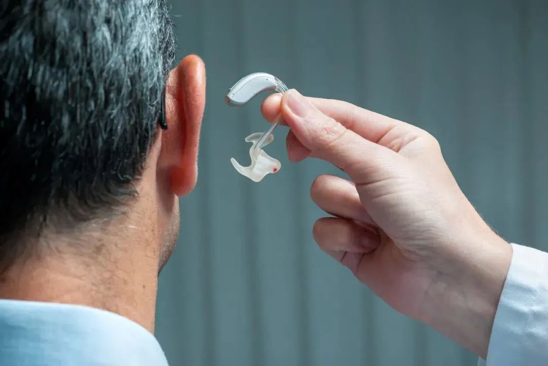 Hearing Intervention May Help Older Adults Maintain Social Connections